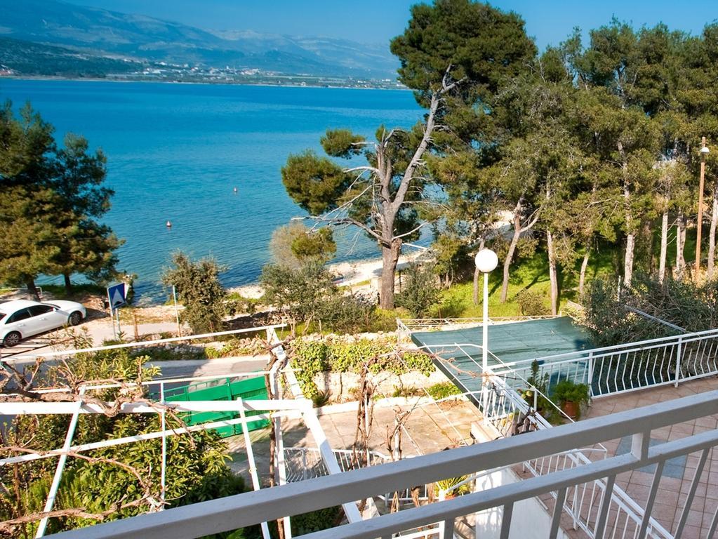 Apartments Dragan Trogir Exterior photo